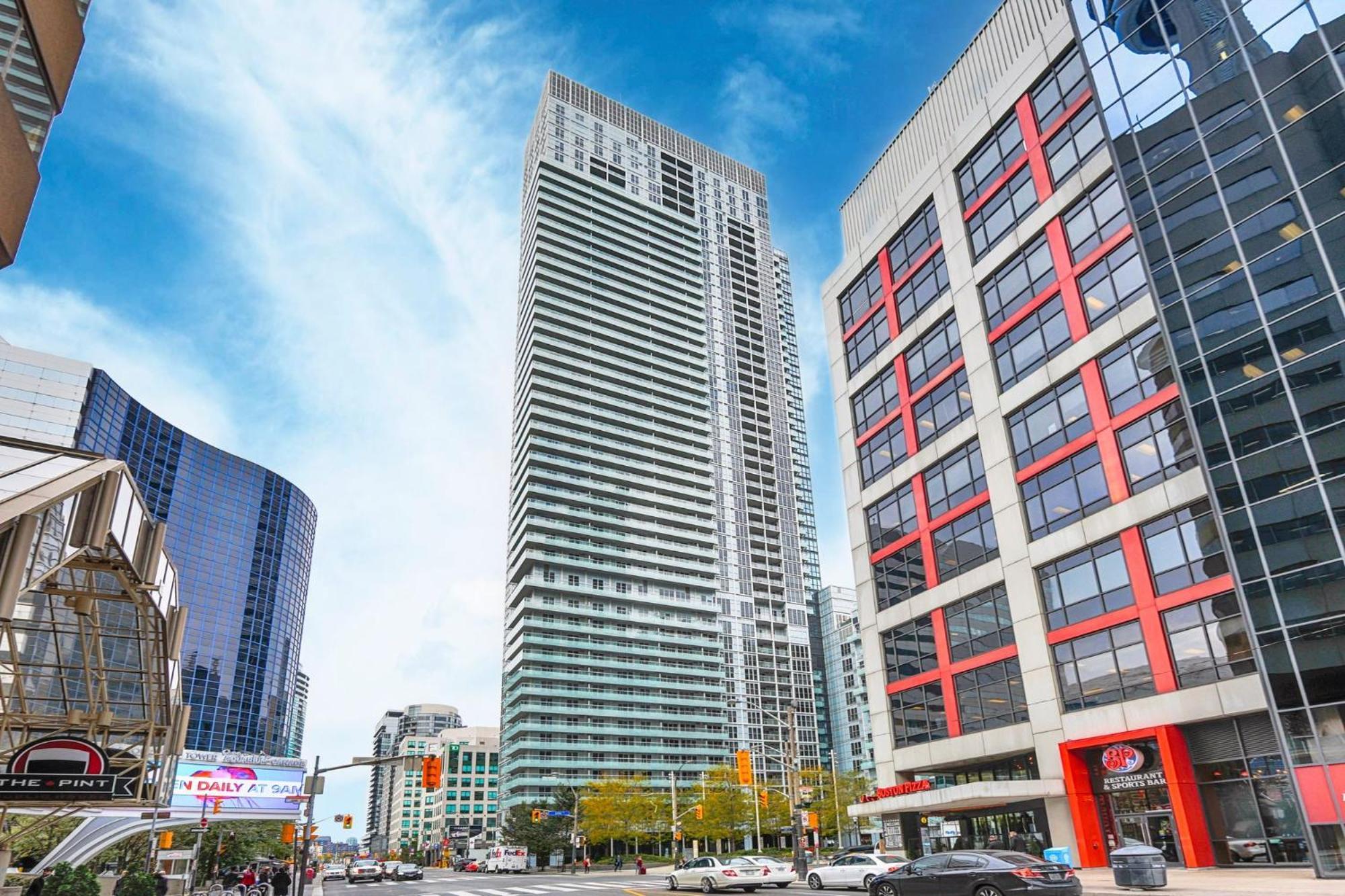 Skyline Suites - Walk To Mtcc, Acc, Rogers Centre & Entertainment District Toronto Exterior photo